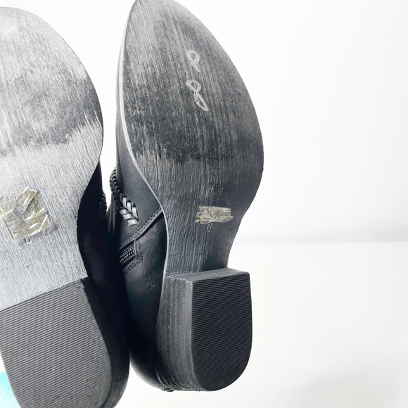 Rebels Chastity Ankle Bootie Black vegan leather whipstitch heeled Womens US 6 - Picture 4 of 5